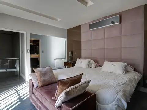 Casa 5 ambientes con 4 baños