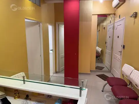 Oficina 3 ambientes con 2 baños