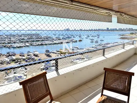 Departamento 4 ambientes con 3 baños