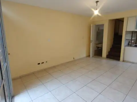 Remedios de Escalada 209 - Duplex 1 - Godoy Cruz