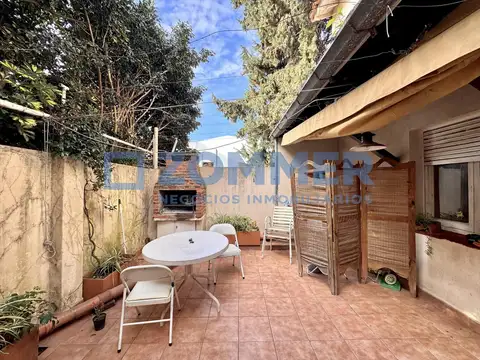 PH en VENTA en Vicente Lopez 1 er Piso por Escalera |  Entrada Independiente