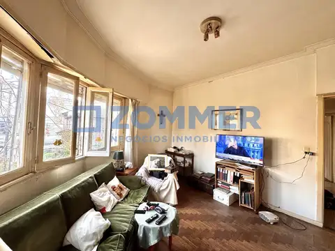 PH 4 AMBIENTES en VENTA en Vicente Lopez 1 er Piso por Escalera |  Entrada Independiente