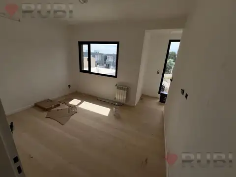 Depto Tipo Casa en Venta de 6 ambientes