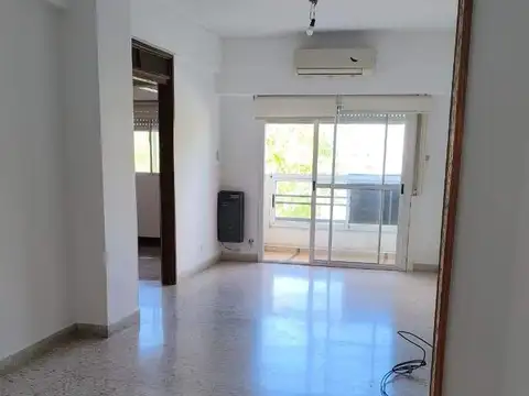 Departamento en alquiler en La Plata, 2 dorm, equipado!