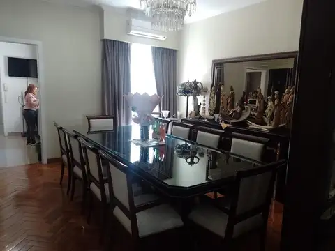 Avenida Valentín Alsina 1700
