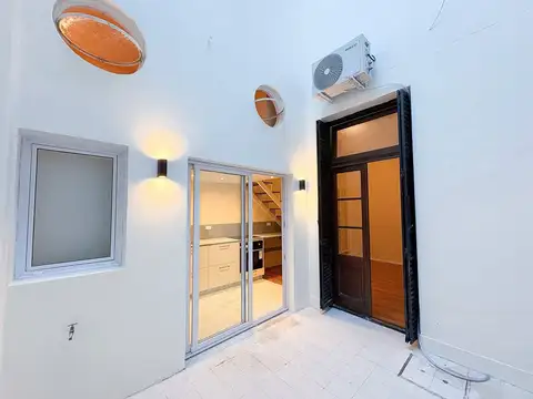 VENTA PH DPTO RECICLADO CON PATIO RECOLETA