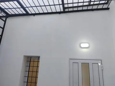 Carlos Pellegrini 100