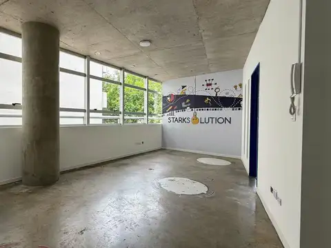 Oficina en Venta en edificio de categoria con seguridad y SUM