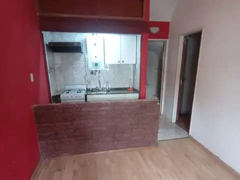 Depto Tipo Casa en Alquiler de 1 dormitorio