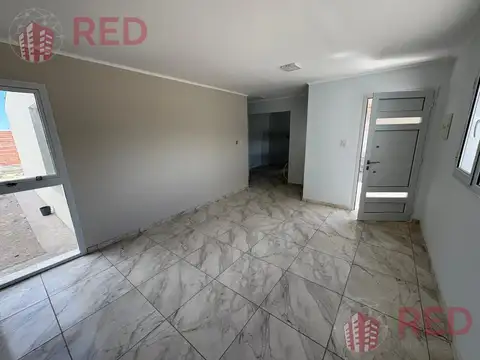 Casa en Venta en Plottier, USD 105.000