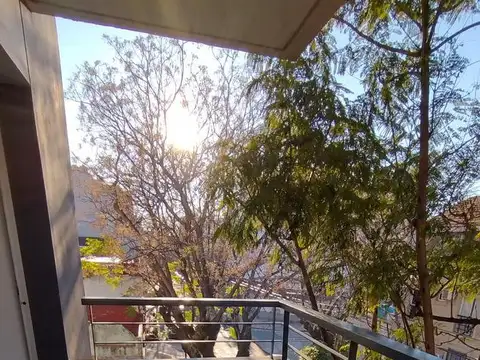 Departamento en Alquiler con 1 cochera