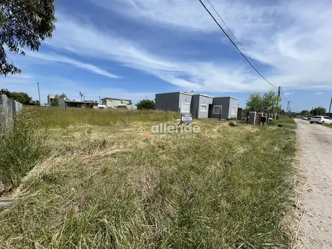 Terreno en Venta 27  mts Fondo