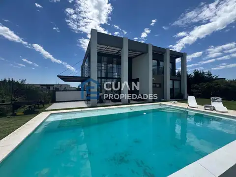 Casa en Alquiler en San Sebastián, USD 2.800