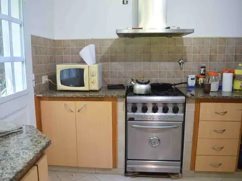 FRACCIÓN  CON CASA EN VENTA EN CHACRAS DE CANNING