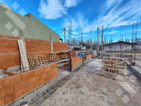 Casa en Venta en Plottier, USD 120.000