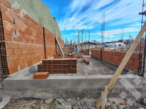 En Venta | PH 3 Ambientes, en pozo | Barrio semi cerrado, Plottier