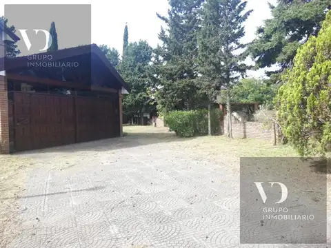 Casa en Venta con 2 cocheras