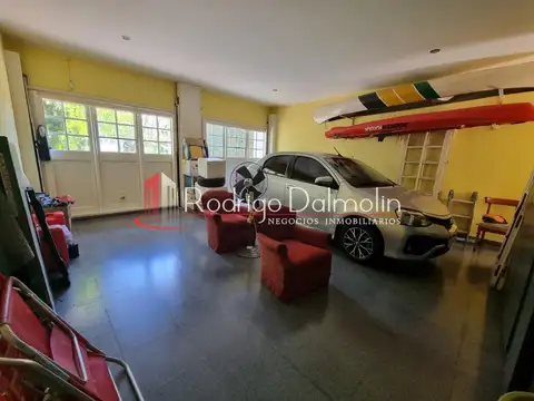 Casa 5 ambientes con 3 baños