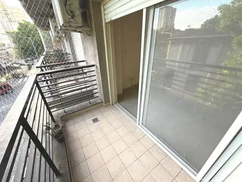 Departamento en Alquiler en Floresta, $ 400.000