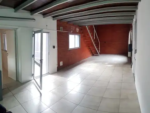 Cochabamba 400, Piso 1