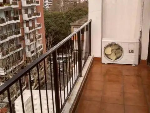 LAFINUR Y GUTIÉRREZ, ESPECTACULAR PISO ALTO FTE. BALCON CORRIDO 3 AMB