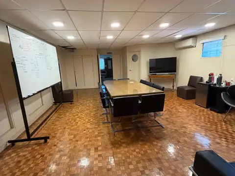 Avenida Congreso  al 5700