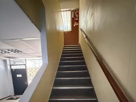 Galpon en Venta 42  mts Fondo