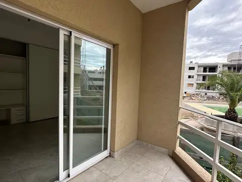 Panamericana Km51,5 Ramal Pilar , Piso 1