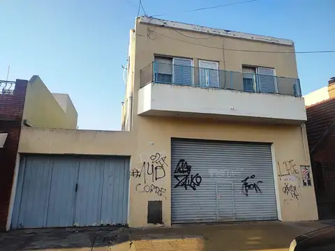 VENTA LOTE  CON LOCAL MAS  2 PH Y E/ DE AUTOS