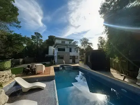 VENTA CASA 3 AMB B.PERALTA RAMOS + DEPTO + QUINCHO