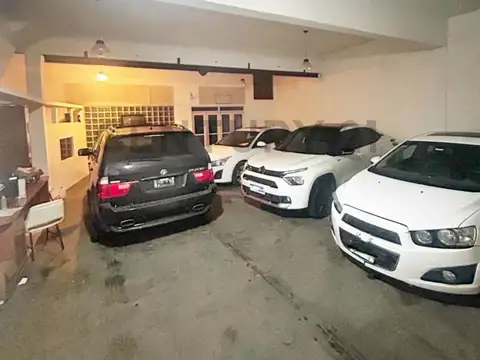 122 entre 64 y 65 , Piso 0