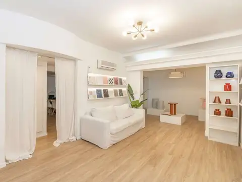 Depto 3 ambientes con patio en venta en Recoleta