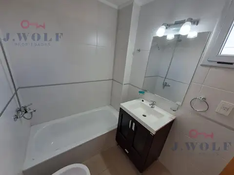Departamento en Alquiler en Villa Ballester, $ 670.000