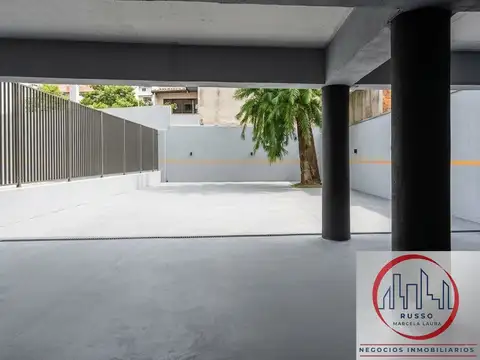 Cochera descubierta  en venta ubicada en Santos Lugares