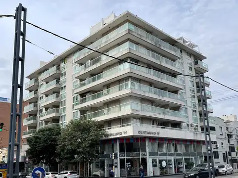 Alquiler Departamento 3 dormitorios   cochera en  Barrio General Paz, Cordoba