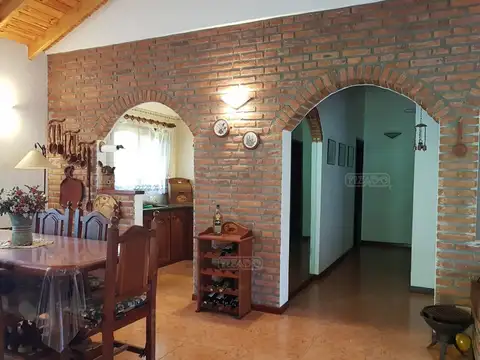 Casa 3 ambientes con 2 baños