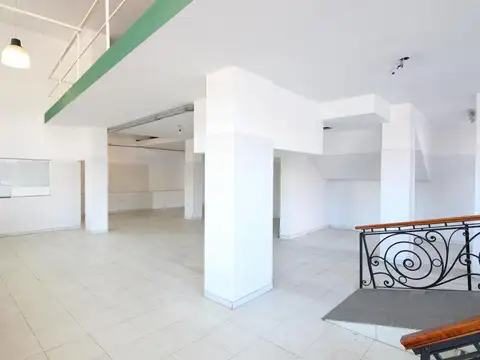 Local en Venta 45 años