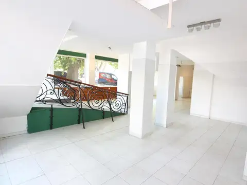 Local en Venta en Olivos Vías/Maipú, USD 350.000
