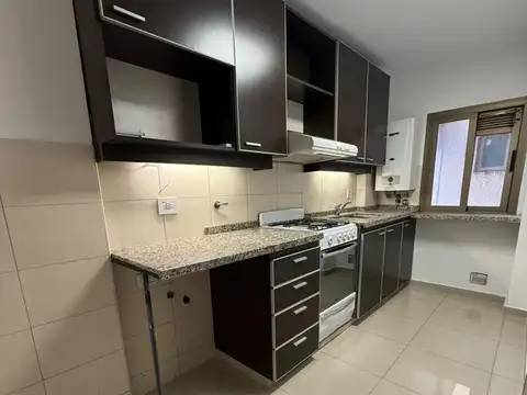 Departamento 3 ambientes con 2 baños