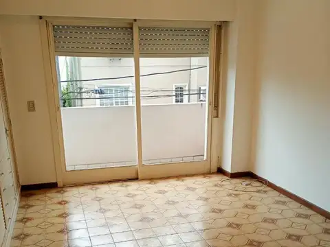 Departamento en Alquiler en Haedo, $ 500.000