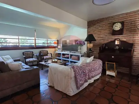 Casa en Venta en Bernal, USD 260.000