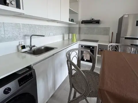 Departamento en Alquiler con 1 cocheras
