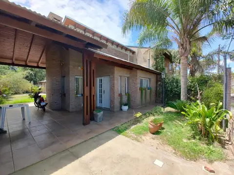 HERMOSA CASA EN FUNES. FRENTE VIDA BARRIO PRIVADO