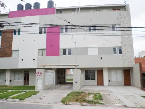 Benito Lynch 100, Piso 2