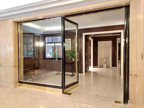 Ayacucho 1100 , Piso 8vo.