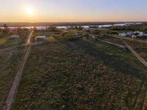 Terreno 5.000m² a 250 metros del Riacho Goya