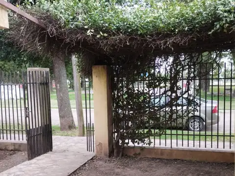 VENTA DE CASA EN AURELIA