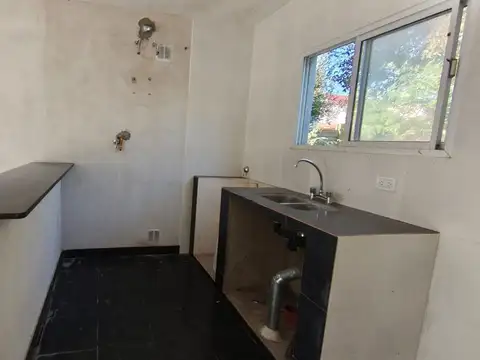 VENTA DOS CASAS CON PARQUE EN LOS PINARES