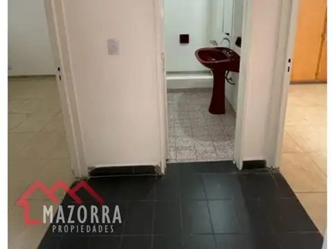 Depto Tipo Casa en Alquiler en Caseros, $ 750.000