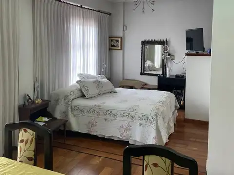 Casa en Alquiler en Lomas del Mirador, $ 1.300.000